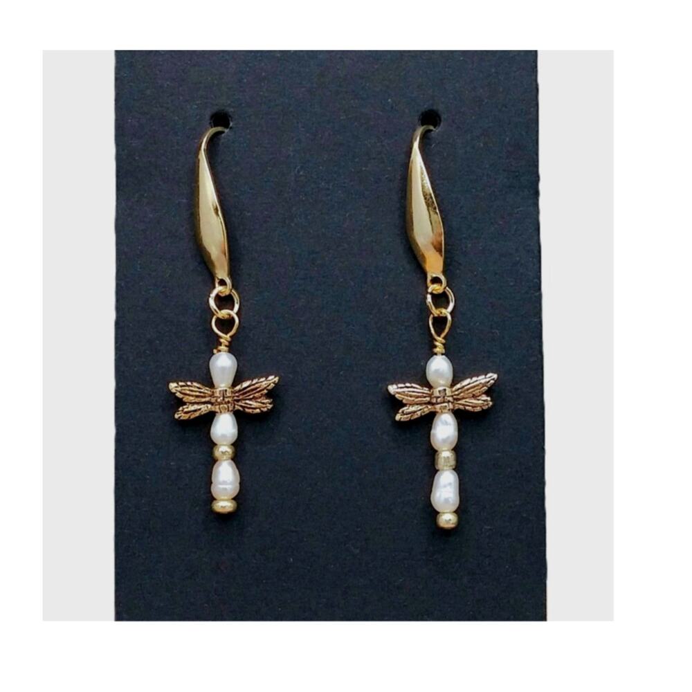 Artisan Dragonfly Wing Earrings Gold Tone Fairycore Freshwater Pearl Dangle NEW